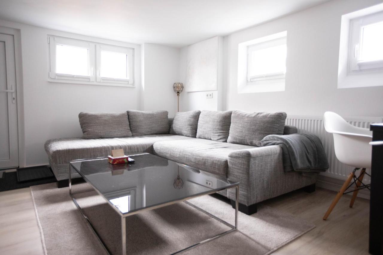80Qm - 4 Rooms - Private Parking - Keller-Basement - Mallibase Apartments Hannover Kültér fotó