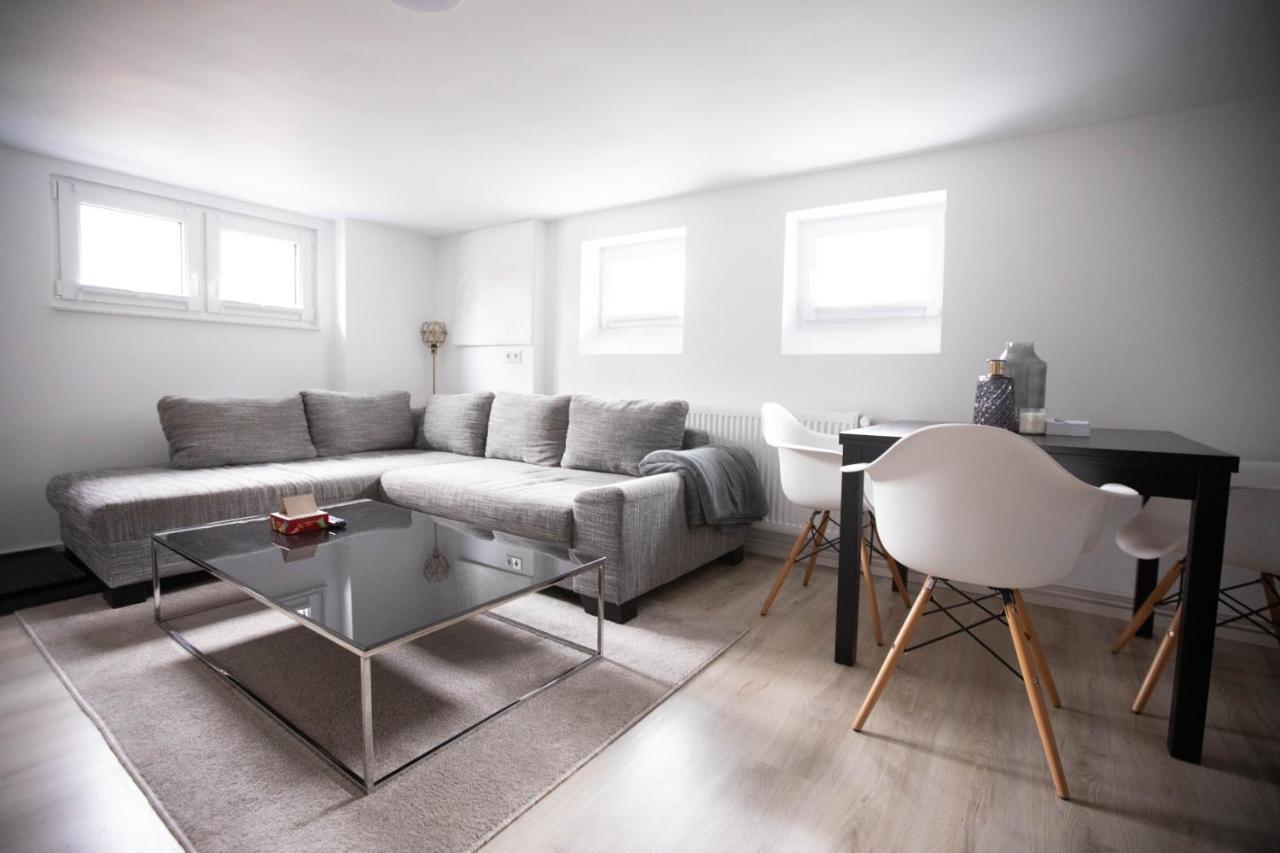 80Qm - 4 Rooms - Private Parking - Keller-Basement - Mallibase Apartments Hannover Kültér fotó